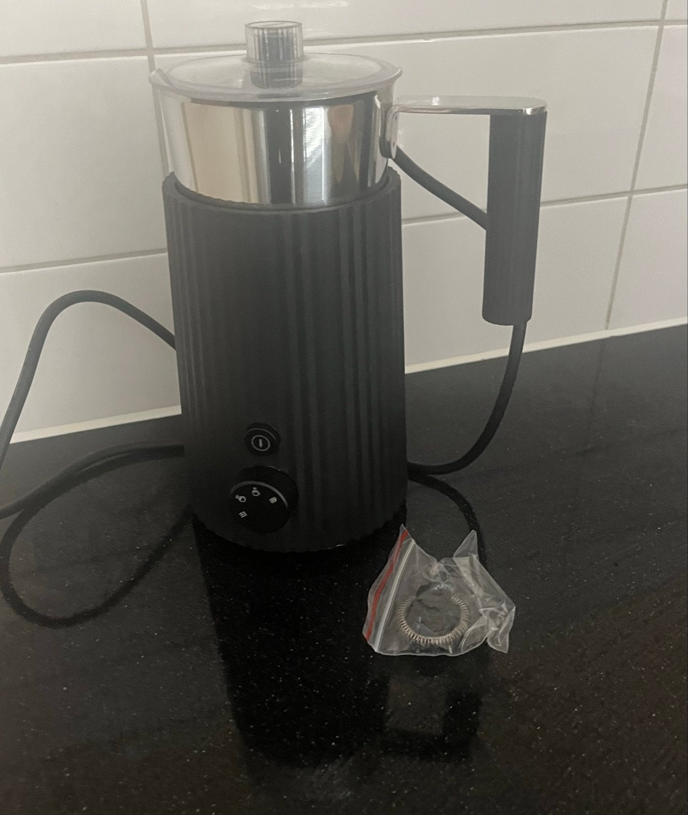 Alessi Plissé melkopschuimer - zo goed als nieuw, Ophalen of Verzenden, Zo goed als nieuw