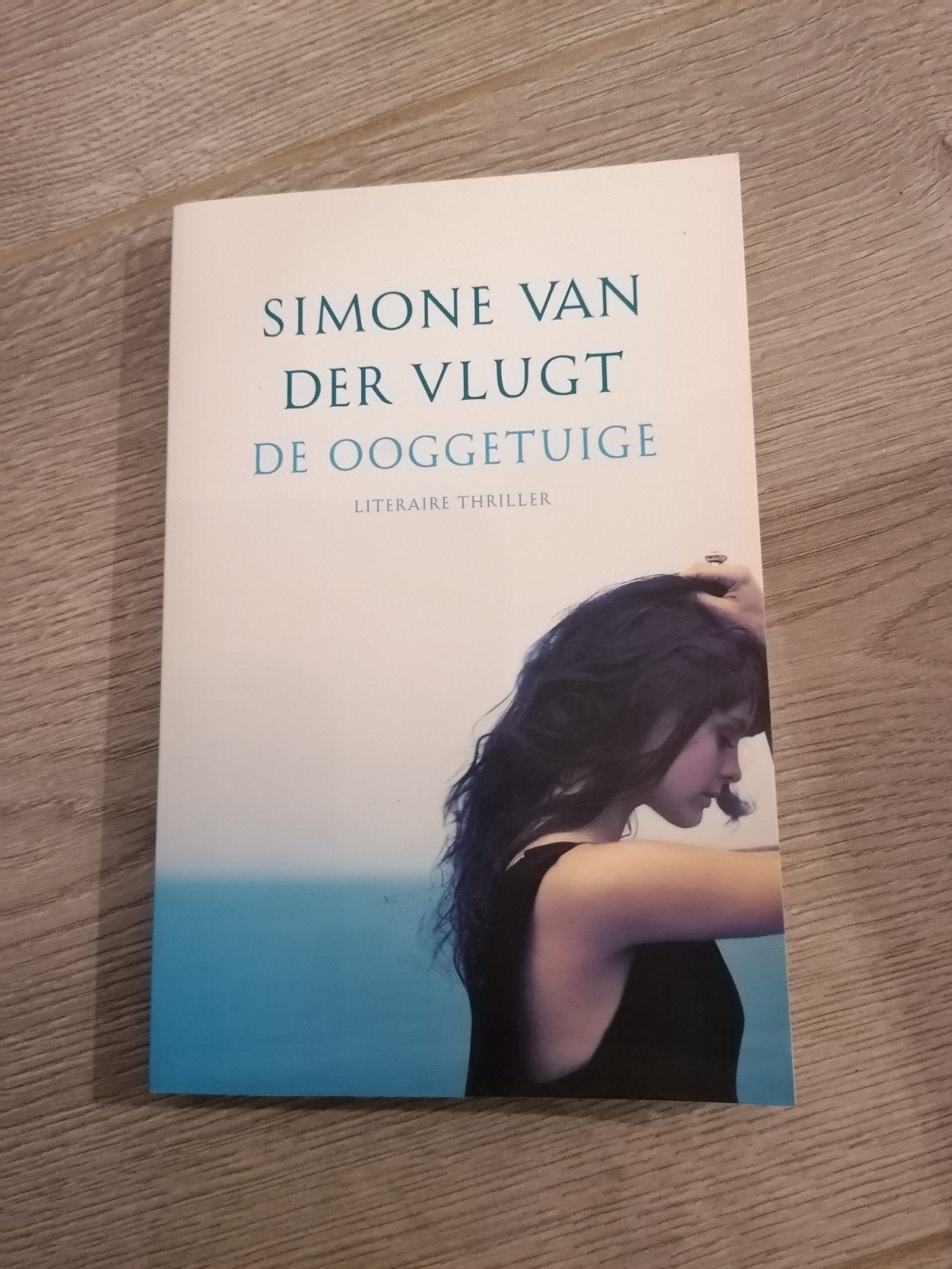Simone van der Vlugt - De Ooggetuige (Literaire thriller), Ophalen of Verzenden, Gelezen, Simone van der Vlugt, Nederland