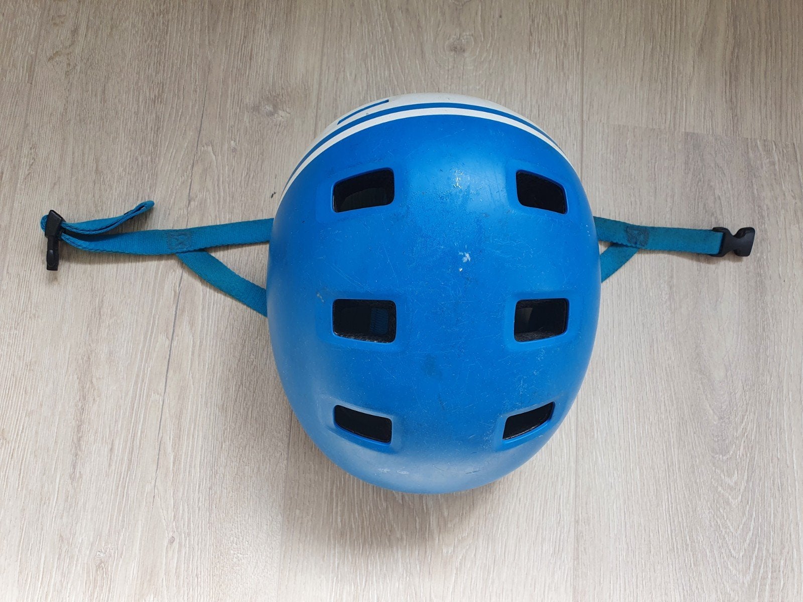 Btwin kinderhelm 52-55 cm, Fietsen en Brommers, Fietsaccessoires | Fietshelmen, Ophalen, S