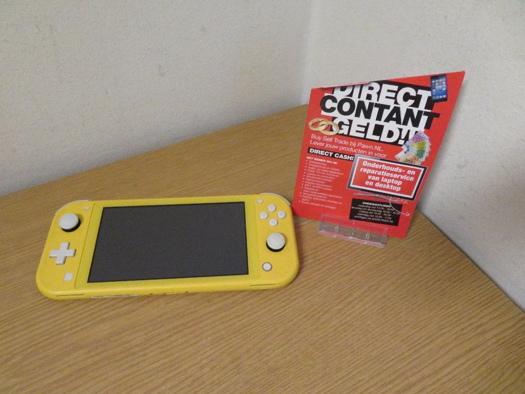 Nintendo Switch Lite Geel | Pawn Eindhoven, Ophalen, Geel, Gebruikt
