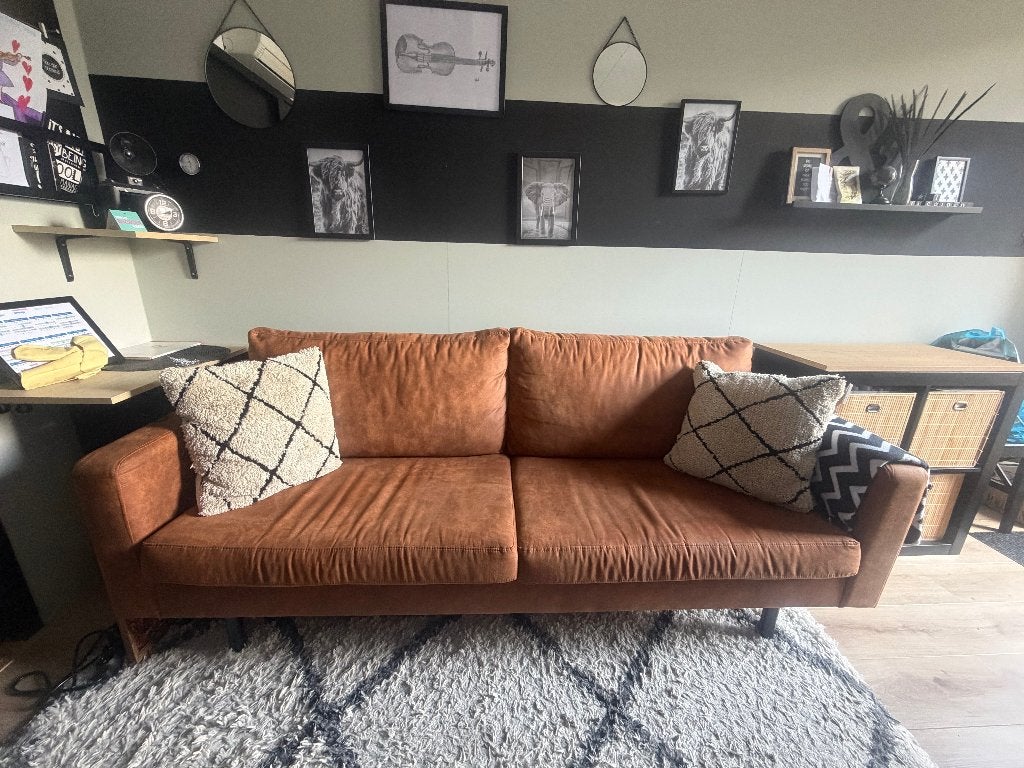 MOET SNEL WEG! Collin Bank cognac kleur, Ophalen, Driepersoons, 75 tot 100 cm, Zo goed als nieuw