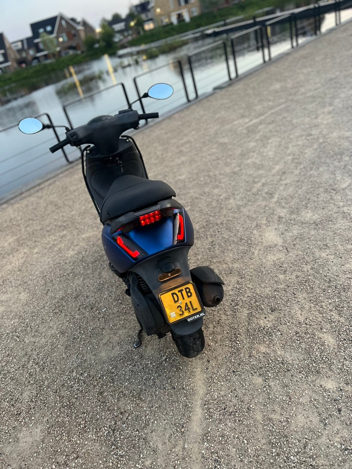 Piaggio zip iget, Fietsen en Brommers, Ophalen, Zo goed als nieuw, Benzine, Zip