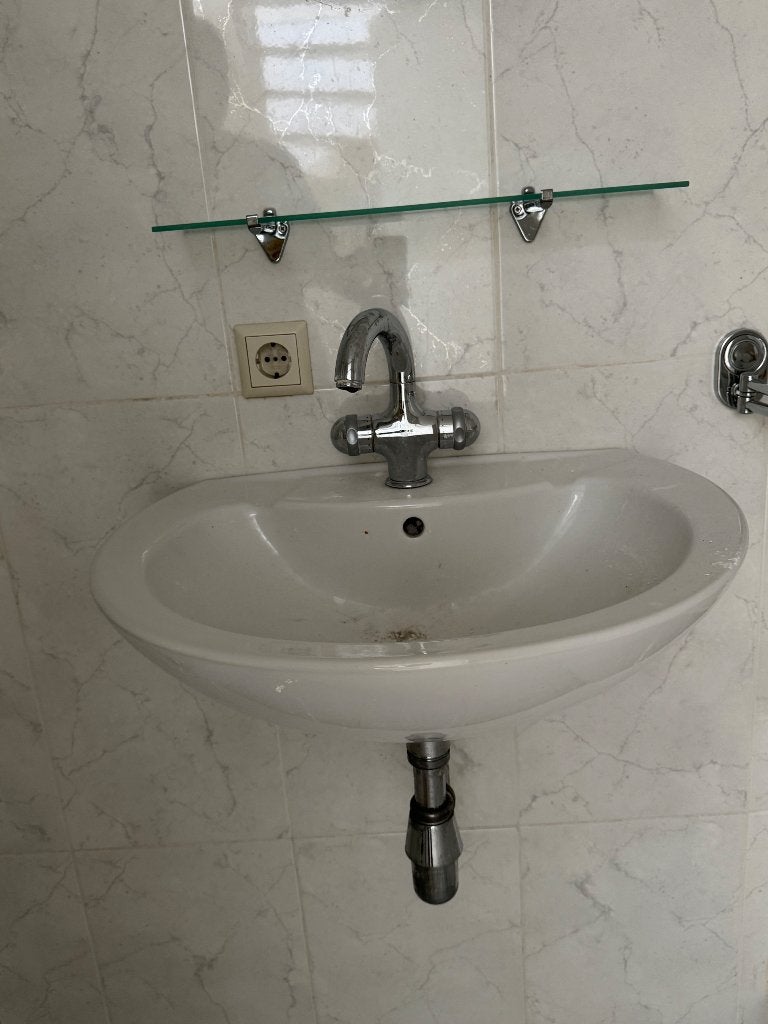 Wasbak spiegel kraan handdoekrek glazen planchet, Ophalen, Gebruikt, 50 tot 100 cm, Minder dan 100 cm