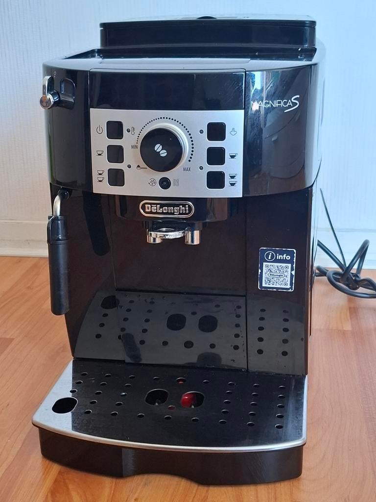 De'Longhi Magnifica S volautomatische espressomachine, Witgoed en Apparatuur, Gebruikt, Espresso apparaat, Ophalen of Verzenden