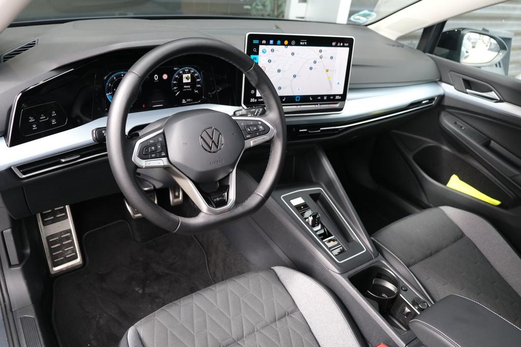 Volkswagen Golf 8.5 1.5 eTSI DSG 150PK Goal Edition Navi Cam, Auto's, Volkswagen, Gebruikt, 150 pk, Leder en Stof, Origineel Nederlands