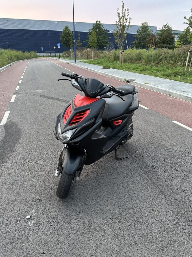 Yamaha Aerox 4 takt - Project, Fietsen en Brommers, Ophalen, Gebruikt, Aerox, Maximaal 45 km/u