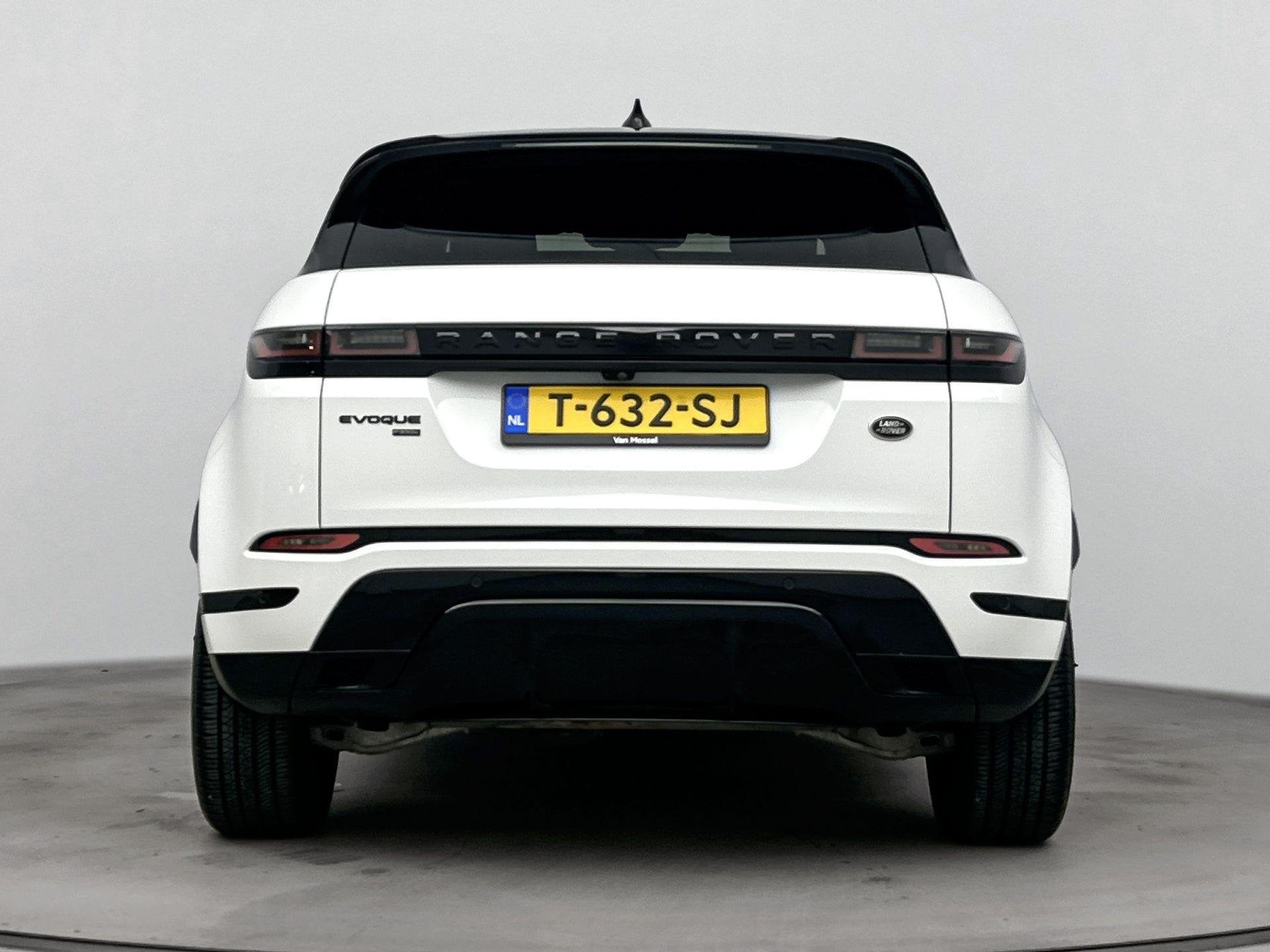 Land Rover Range Rover Evoque 1.5 P300e AWD R-Dynamic S Luxe, Auto's, Land Rover, Automaat, 309 pk, 15 kWh, Wit