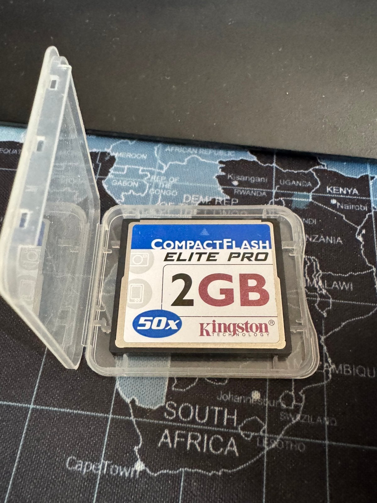 Kingston Elite Pro 2GB Compact Flash geheugenkaart, Ophalen, Zo goed als nieuw, Fotocamera