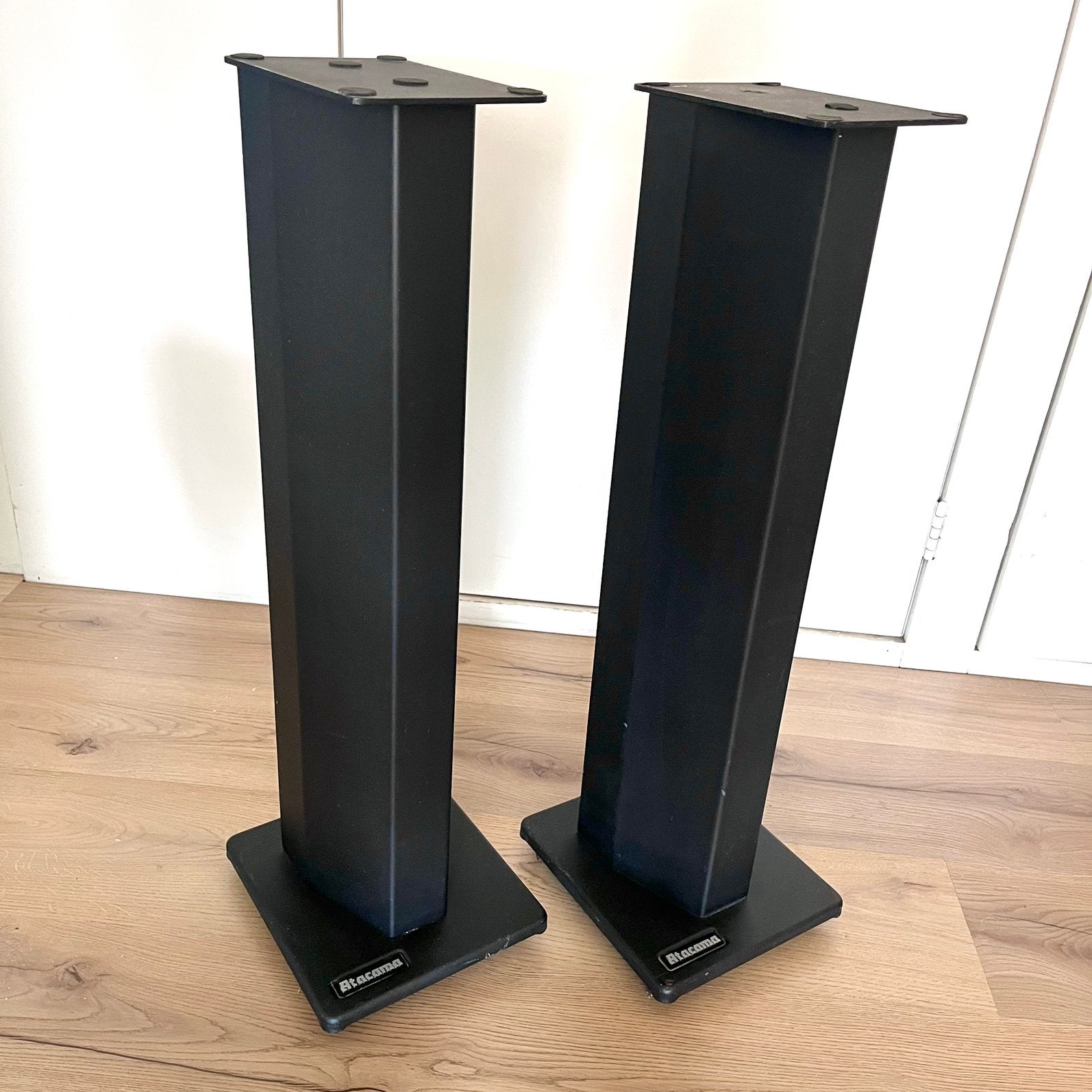Atacama SE24 luidsprekerstandaard zwart met spikes, Ophalen, Gebruikt, Instrumentstandaard, Speaker