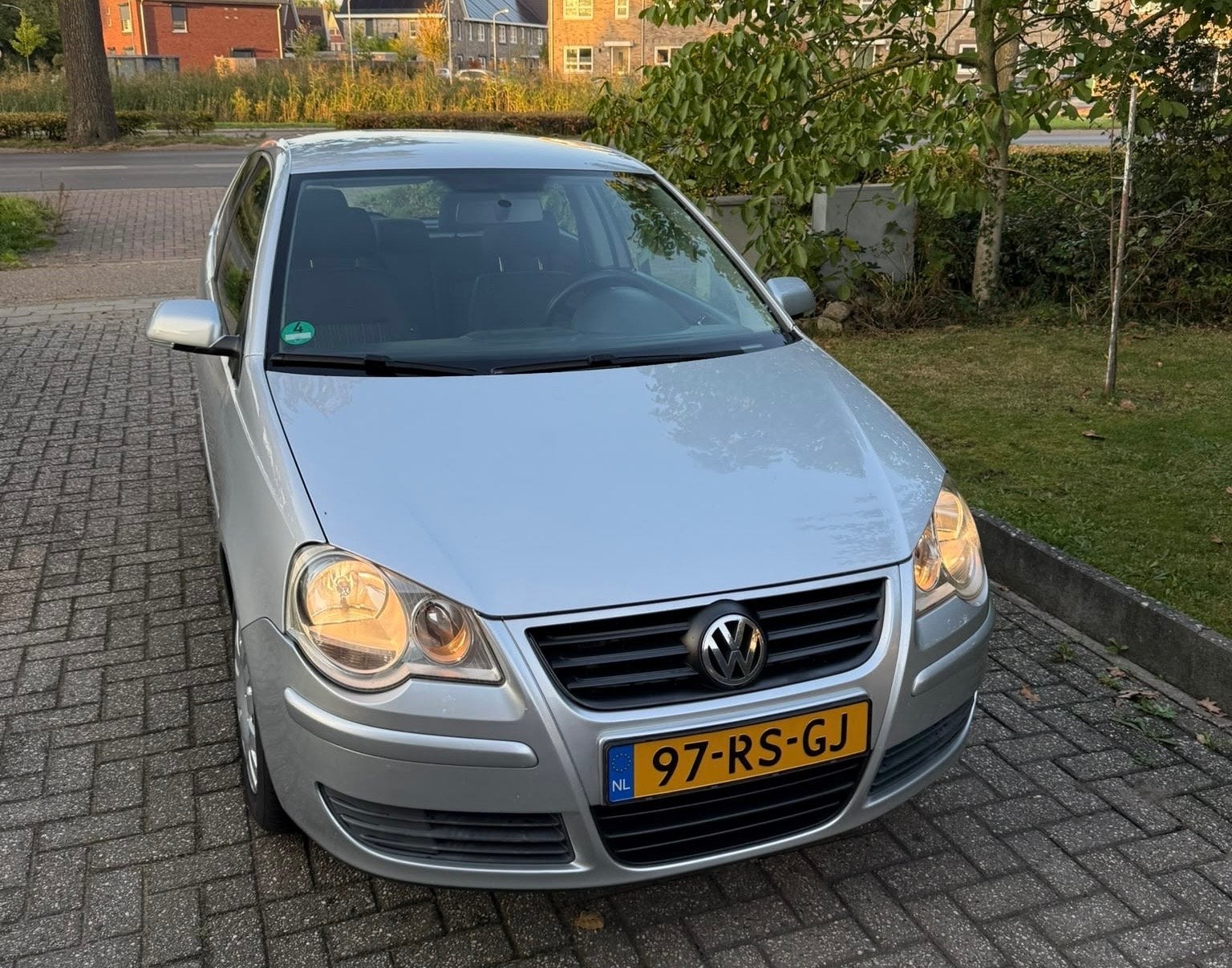 Volkswagen Polo 1.4 55KW 2005 Grijs, Voorwielaandrijving, 15 km/l, 74 pk, Origineel Nederlands