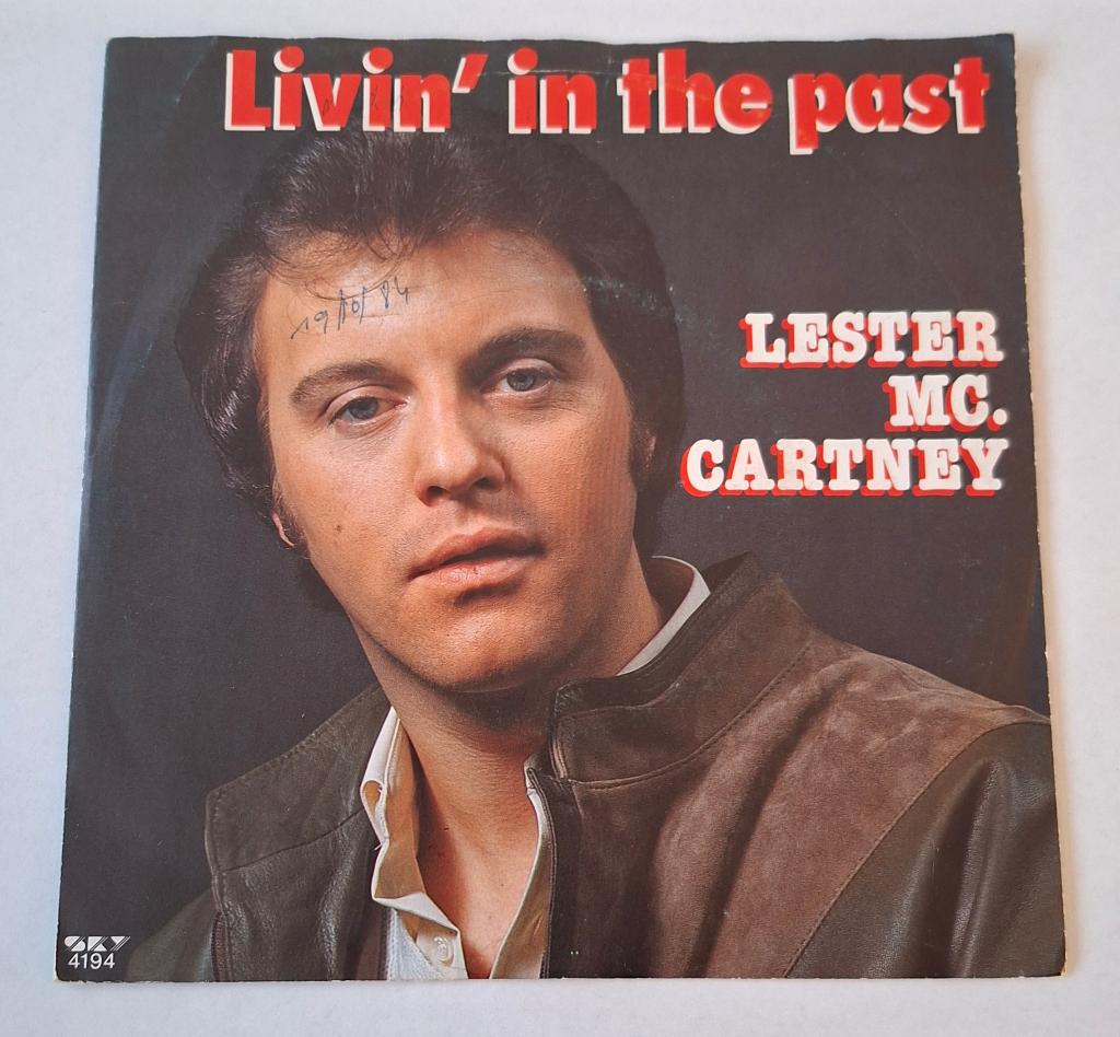 Lester Mc. Cartney - Livin' in the past, Cd's en Dvd's, Vinyl Singles, Ophalen of Verzenden, Gebruikt, Pop
