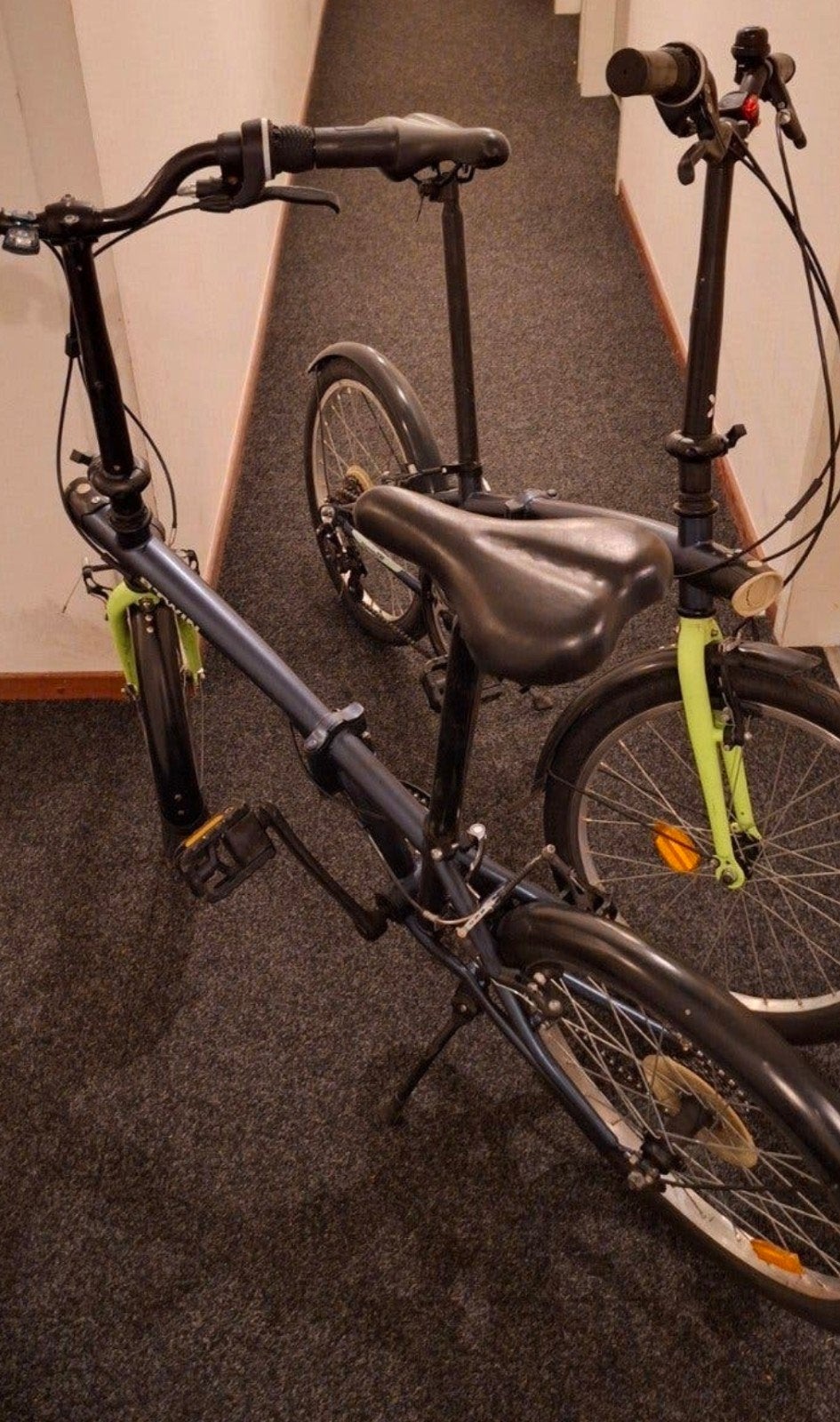 2x B'Twin vouwfiets - Ideaal voor woon-werkverkeer, Fietsen en Brommers, 20 inch of meer, Gebruikt, Versnellingen, Totaal opvouwbaar