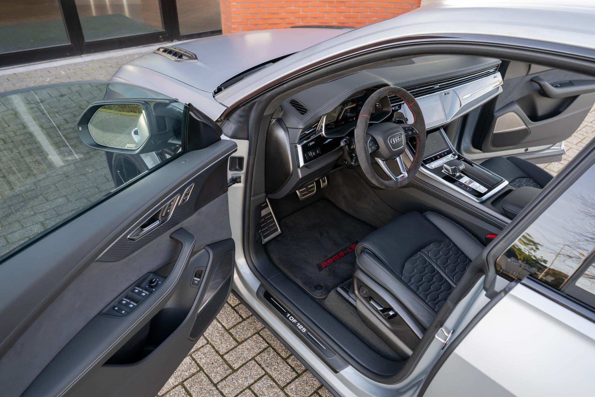 Audi RSQ8 Perf. ABT Legacy Edition 760pk 1 of 125 #1, Auto's, Dealer onderhouden, Gebruikt, Leder, Vierwielaandrijving