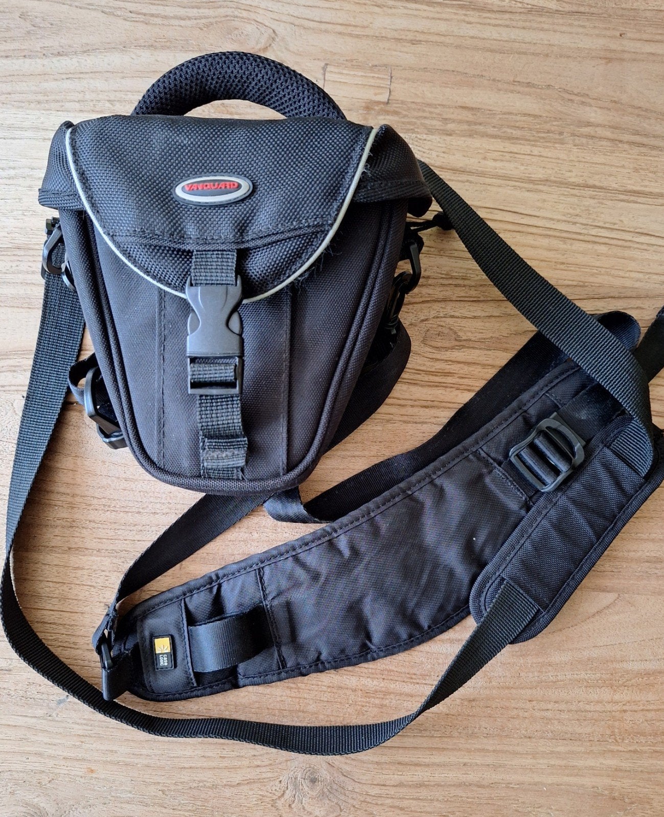 Camera tas Vanguard  met Case Logic heup sling. Ni, Ophalen of Verzenden