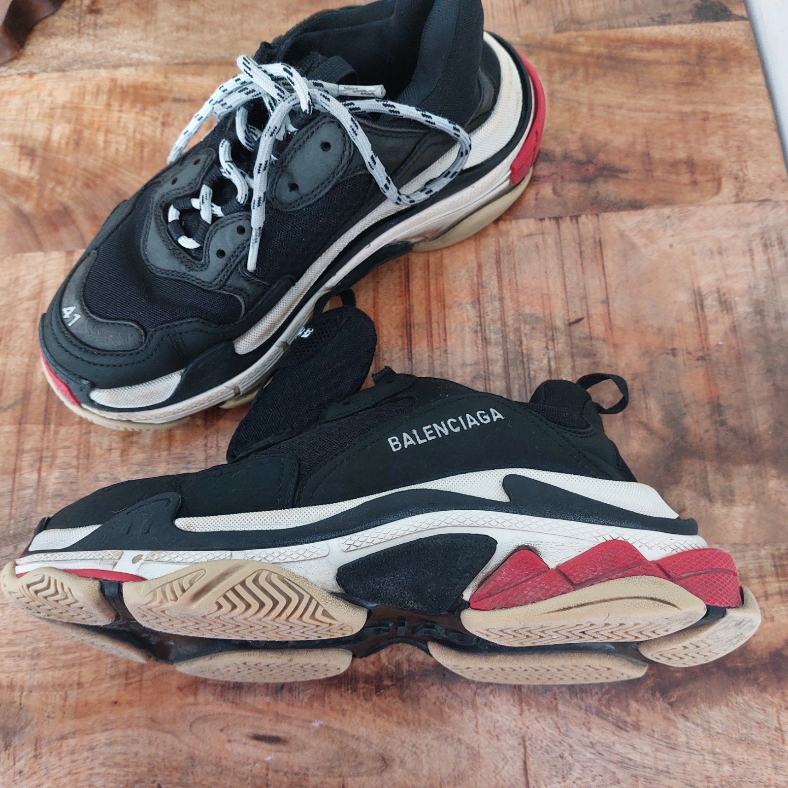 Balenciaga Triple S Sneakers Maat 41 - Zwart/Rood/Wit, Kleding | Heren, Ophalen, Zwart, Sneakers of Gympen, Gedragen