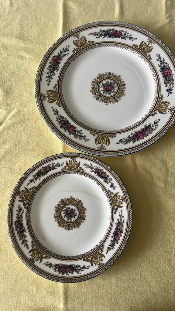 2 Wedgwood Columbia borden – Met breuklijn, Ophalen of Verzenden, Gebruikt