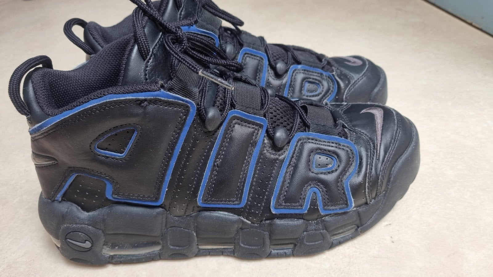 Nike Air More Uptempo '96 Zwart/Blauw - Maat 42.5, Verzenden, Zwart, Nike, Sneakers of Gympen
