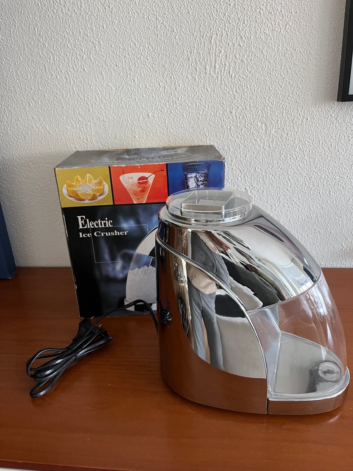 Elektrische IJscrusher - Perfect voor Cocktails en Drankjes, Ophalen of Verzenden, Zo goed als nieuw