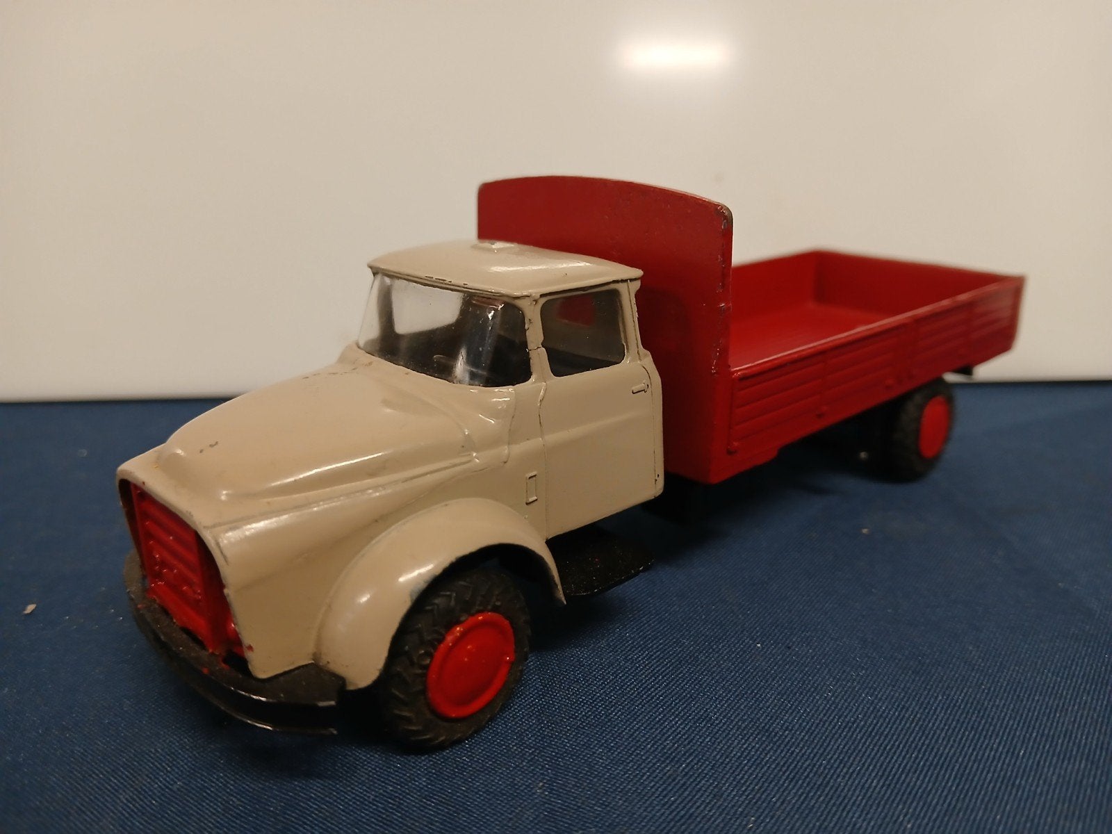 Lion Car DAF torpedo bakwagen., Ophalen of Verzenden, Bus of Vrachtwagen, Lion Toys