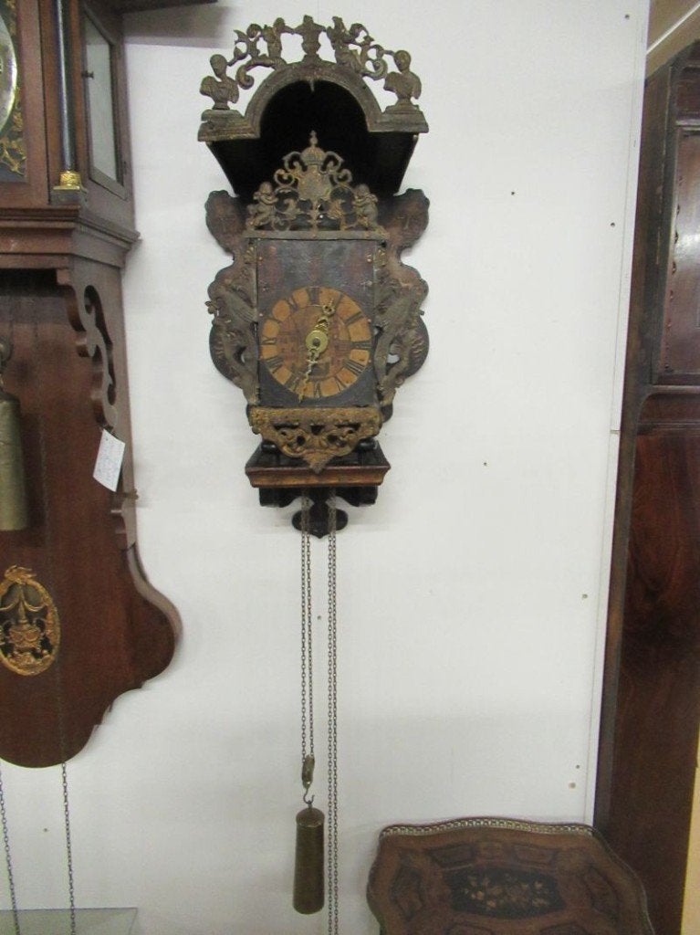 Oer 11202 antieke 18e eeuwse Friese stoelklok, Antiek en Kunst, Ophalen