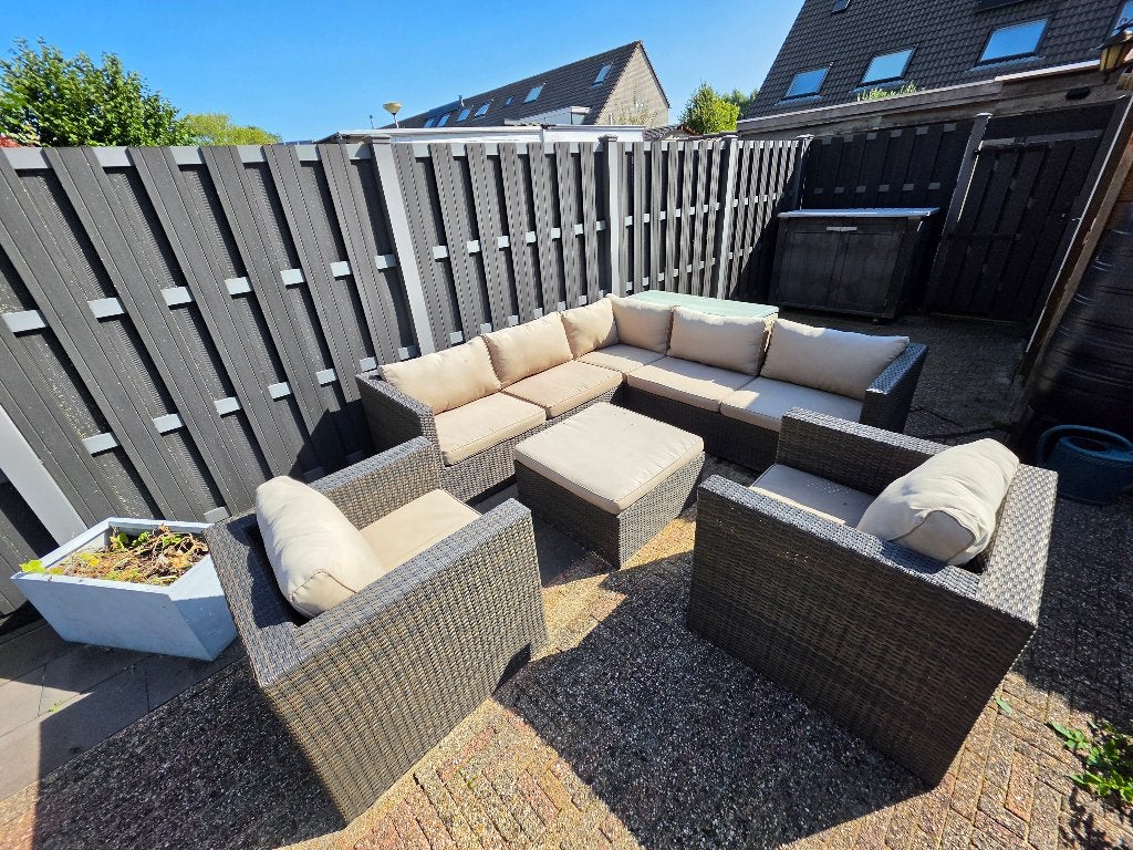 Tuin-/loungeset incl. kussens & opbergkast, Ophalen, Kunststof, Gebruikt, 6 zitplaatsen