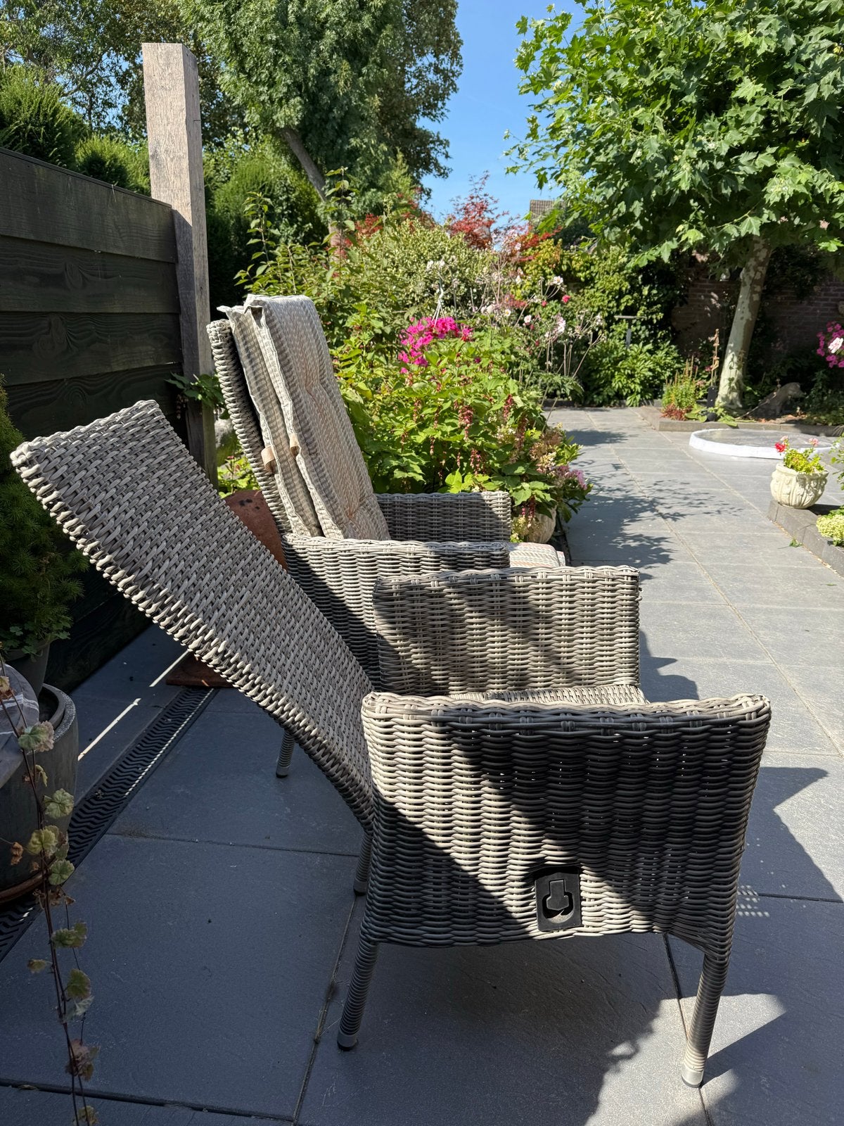 2 Wicker stoelen met verstelbare rugleuning, Ophalen, Gebruikt, Wicker, Verstelbaar