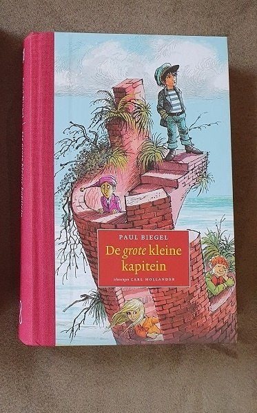 /    De  grote  kleine kapitein  van Paul Biegel  , Ophalen of Verzenden, Zo goed als nieuw, Fictie algemeen