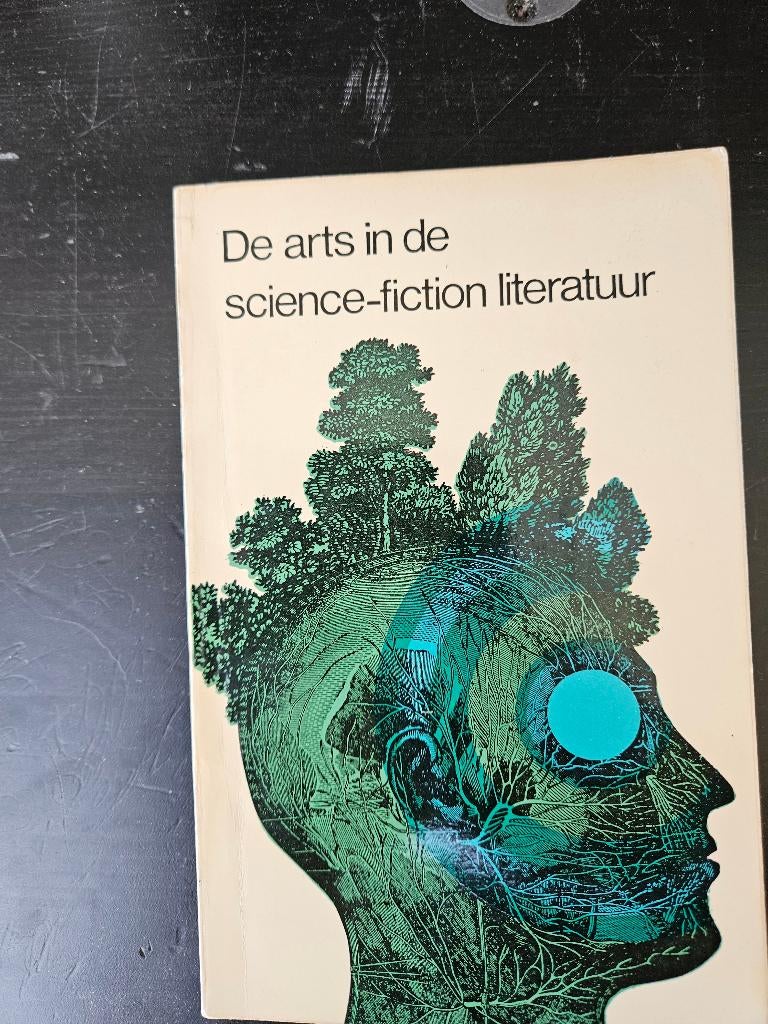 SF infoboek - de arts in de science- fiction, Ophalen of Verzenden, Gelezen