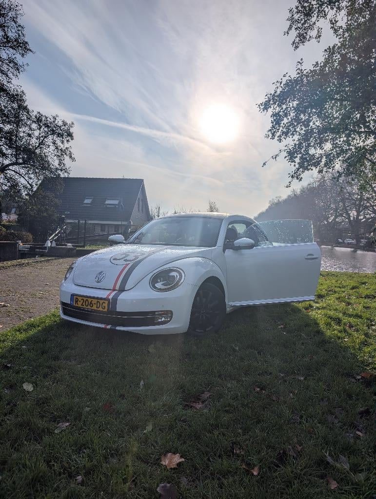 Volkswagen Beetle 1.2 TSI/ABT/Full/2013/Ac/Panodak/Dealer, Achterwielaandrijving, 4 cilinders, 4 stoelen, Wit