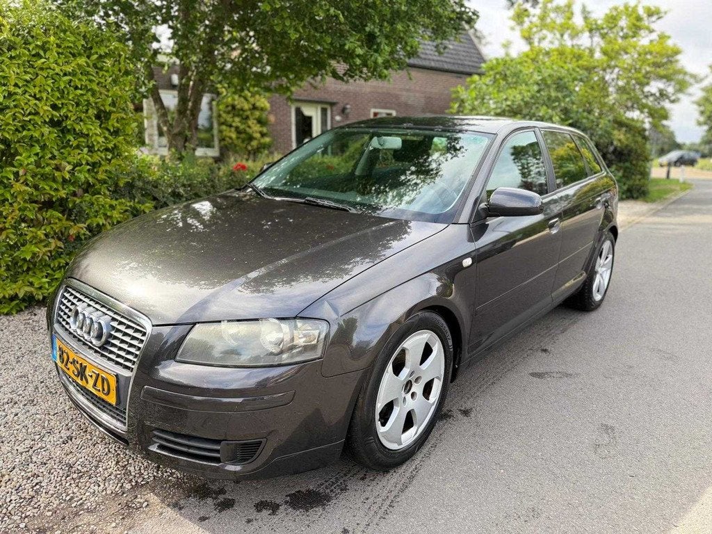 Audi - 2006 - A3 Sportback - 2.0 FSI Attraction - 82-SK-ZD -, Auto's, Audi, Gebruikt, 4 cilinders, Origineel Nederlands, Bedrijf
