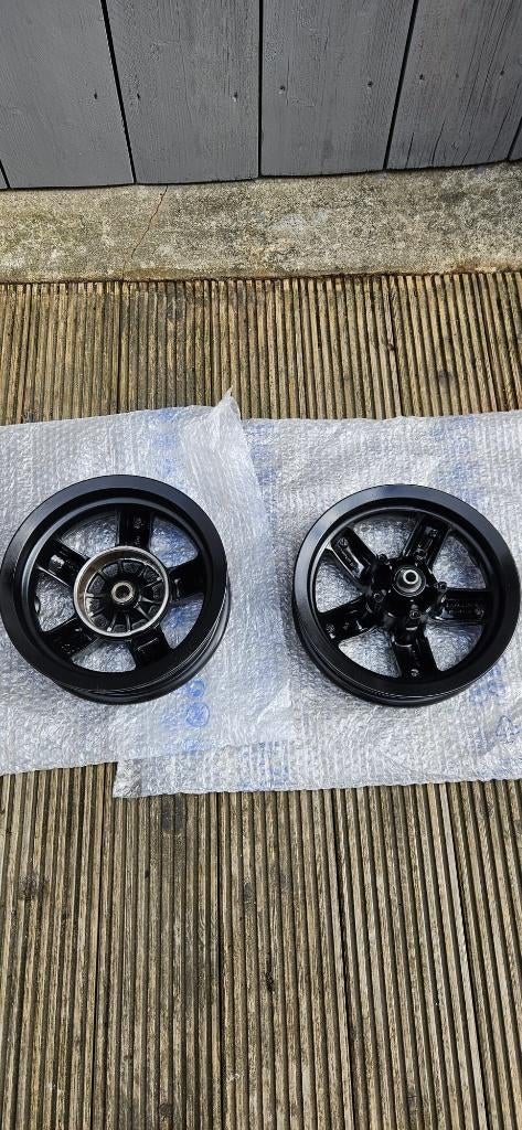 Originele Velgen Piaggio Zip, Fietsen en Brommers, Brommeronderdelen | Scooters, Ophalen, Zo goed als nieuw, Overige typen, Piaggio