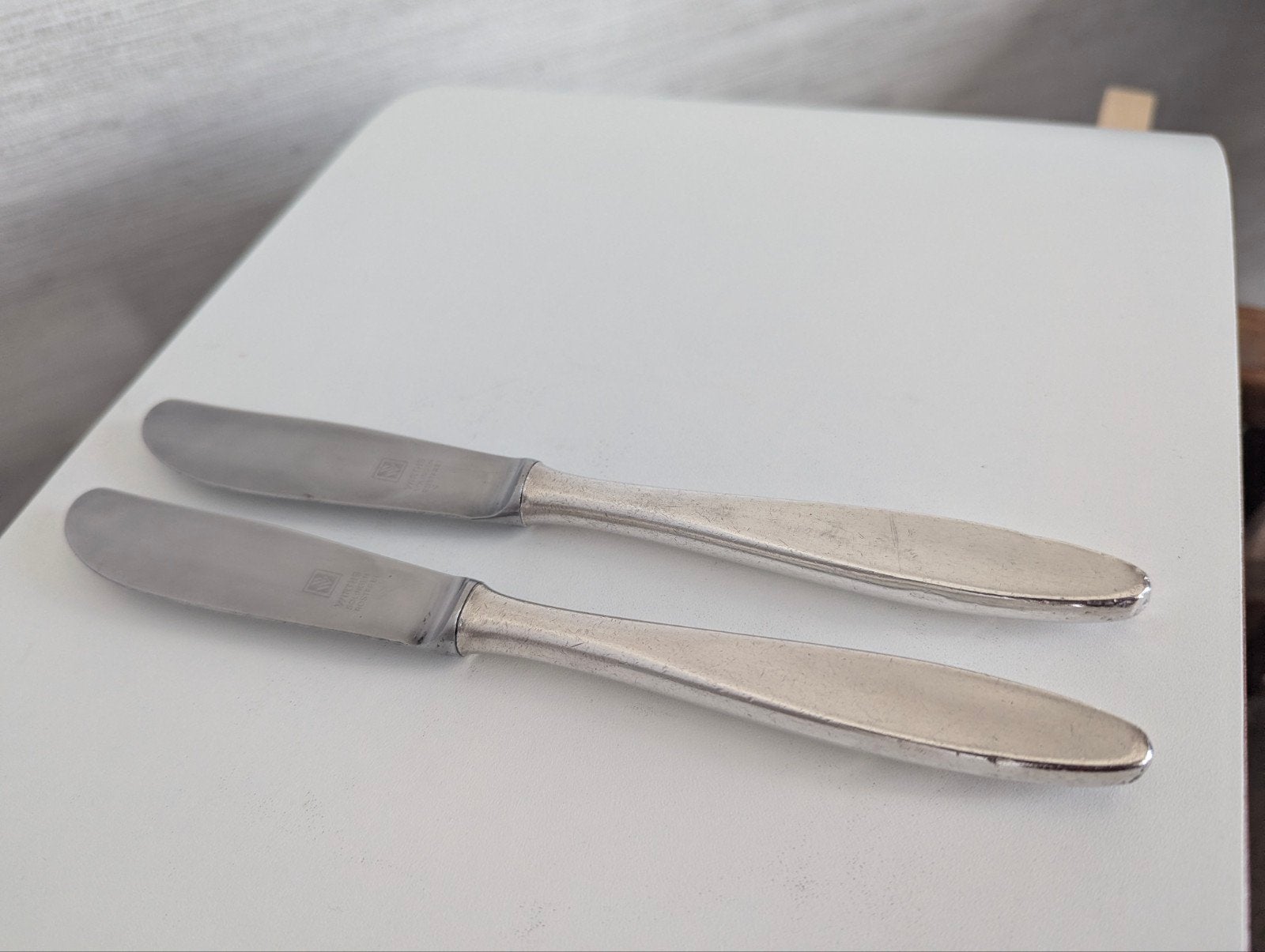 2 Vintage Messen - Paul Wirths Solingen - Verzilverd 100, Ophalen of Verzenden, Zilver