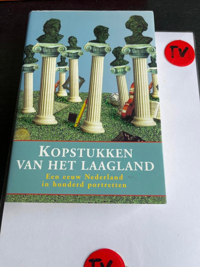 Kopstukken van het Laagland - Een eeuw Nederland, Boeken, Ophalen of Verzenden, 20e eeuw of later, Zo goed als nieuw