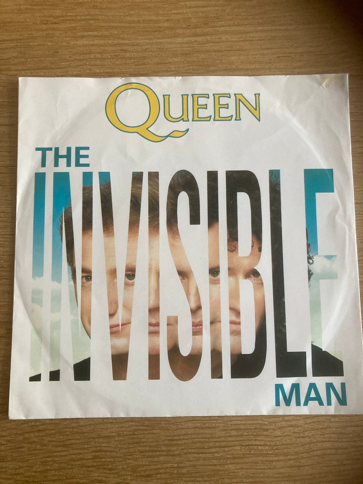 Queen - The Invisible Man 7 inch vinyl single (1989), Ophalen, Gebruikt, 7 inch, Fotohoes