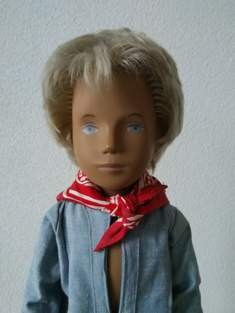 Gregor Sasha Morgenthaler pop, Gregor Fair Blue Suit, Verzamelen, Poppen, Zo goed als nieuw, Pop, Ophalen of Verzenden