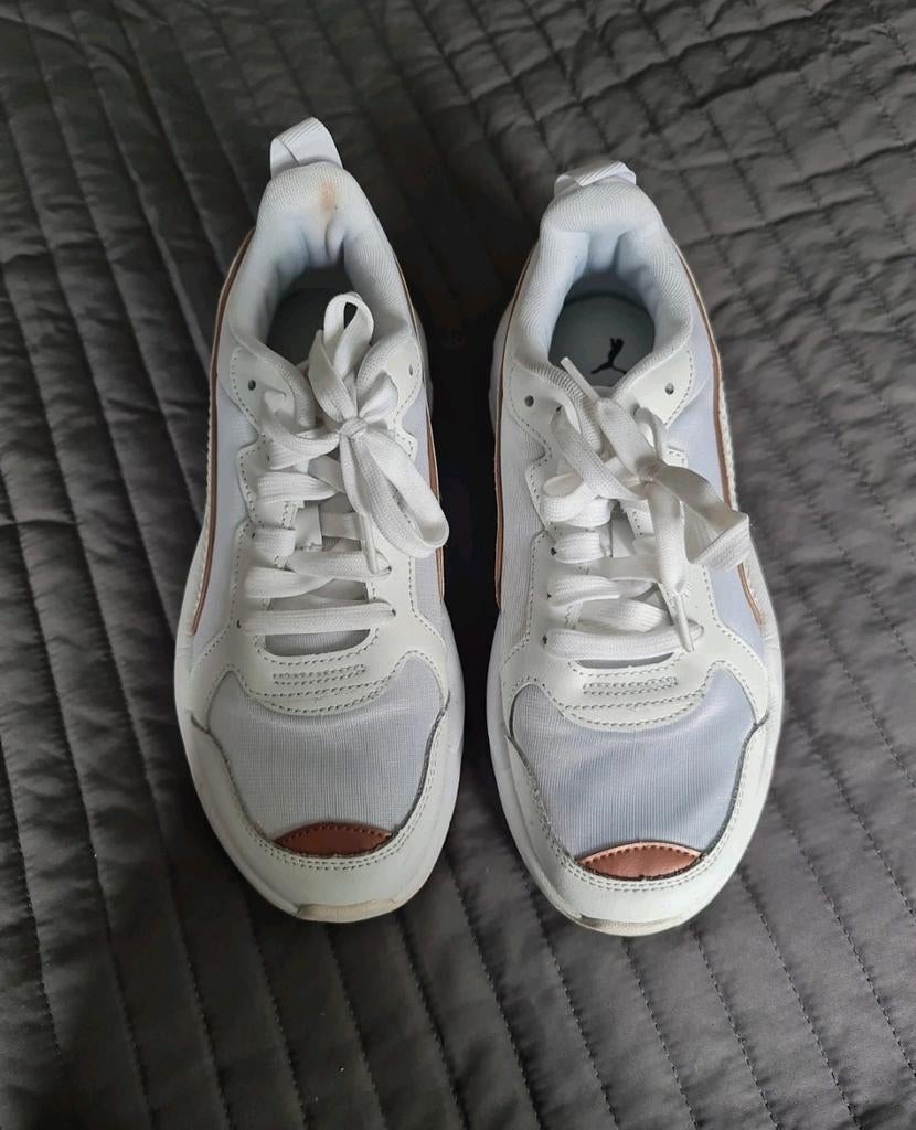 Puma sneakers maat 40, Puma, Wit, Ophalen of Verzenden, Sneakers of Gympen