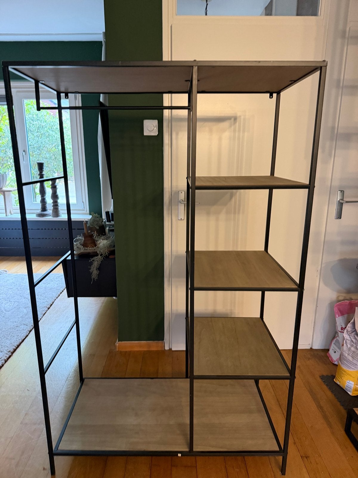 Nette kast met losse planken en hangruimte, Huis en Inrichting, Ophalen, Met plank(en), Gebruikt, 100 tot 150 cm