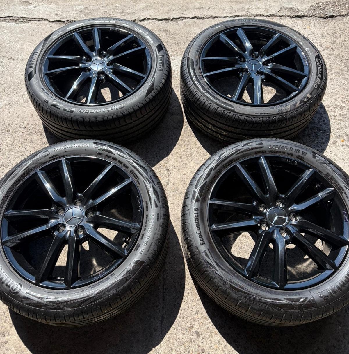 Velgen zwart mercedes vito 18 inch incl zomerbanden en tpms, Auto-onderdelen, Banden en Velgen, Ophalen, 18 inch, Banden en Velgen