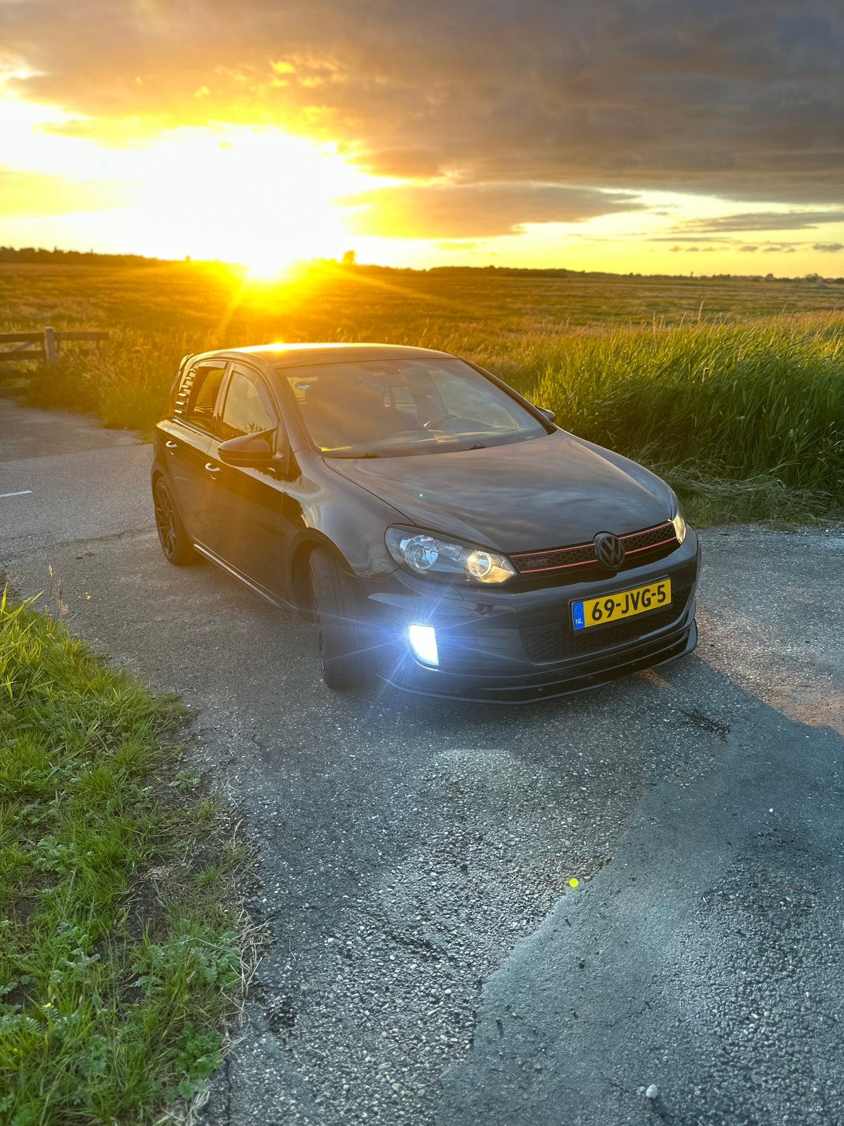 Volkswagen Golf 2.0 154KW 2009 Zwart - Nieuwe Turbo+ketting!, Auto's, Voorwielaandrijving, Zwart, 4 cilinders, 1984 cc