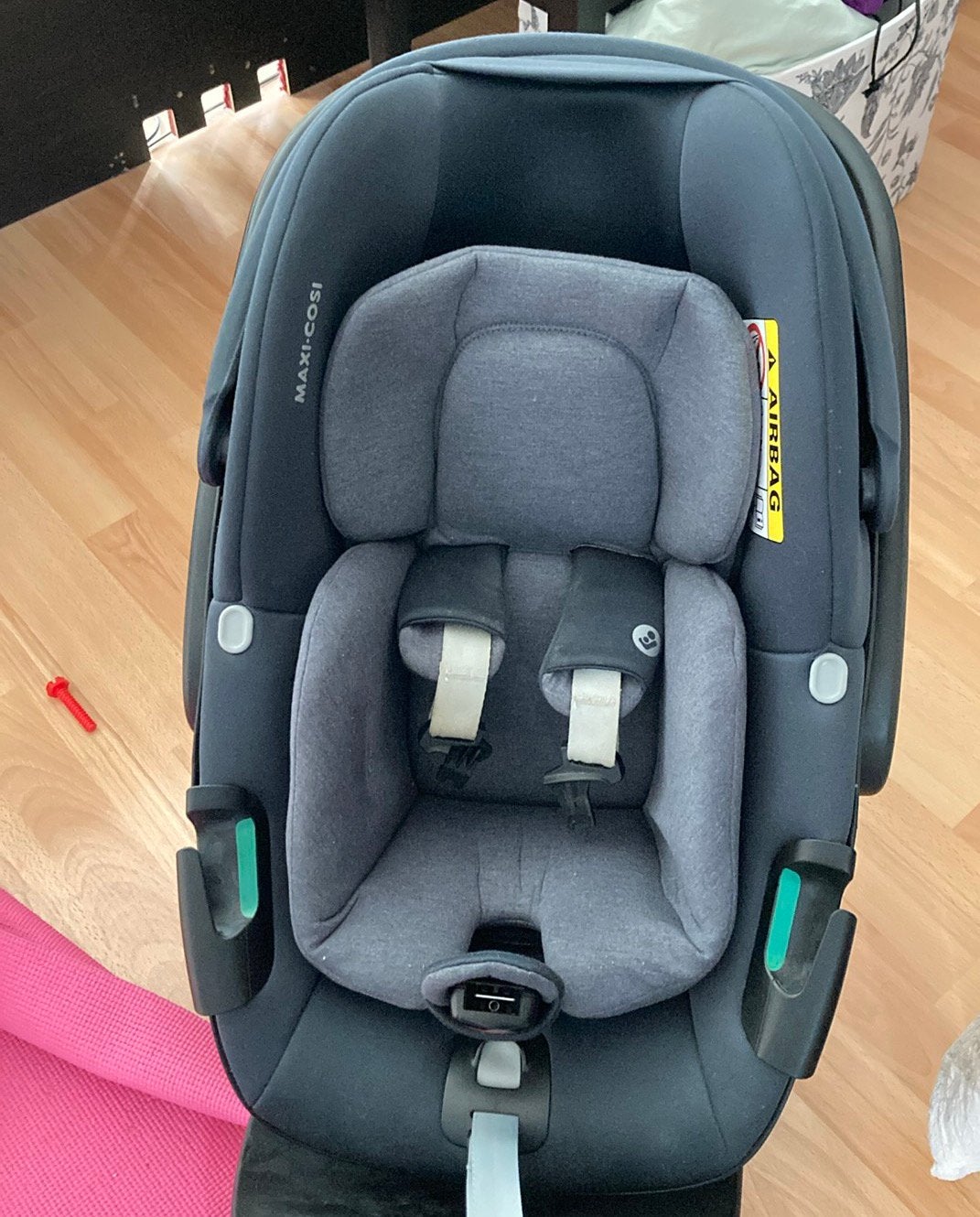 Maxi-Cosi Pebble 360 met FamilyFix 360, Kinderen en Baby's, Autostoeltjes, Zo goed als nieuw, Maxi-Cosi, 0 t/m 13 kg, Autogordel of Isofix