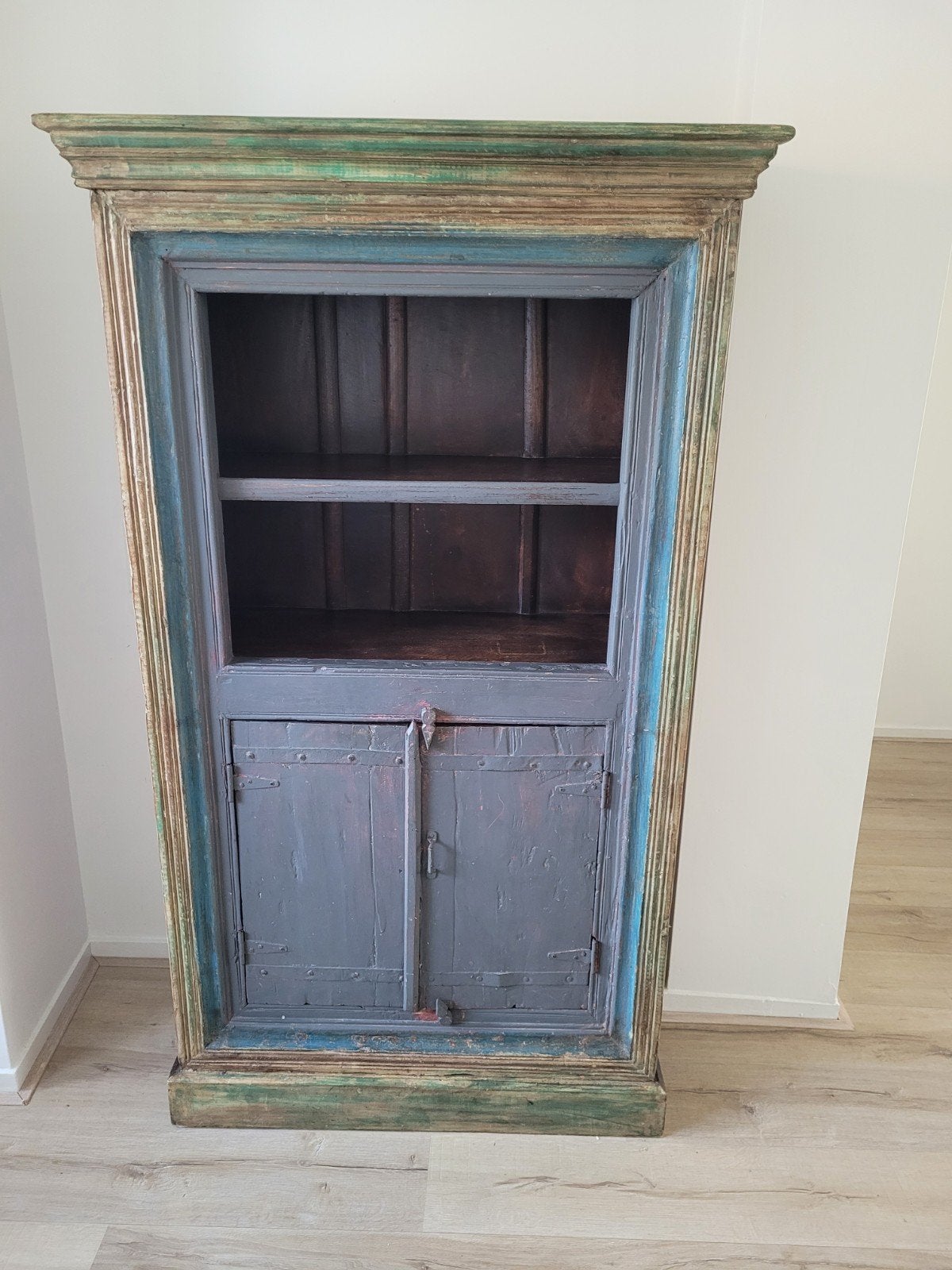 Vintage robuuste boekenkast Loods 5, Huis en Inrichting, Ophalen, Vintage Indiaas, 50 tot 100 cm, 150 tot 200 cm