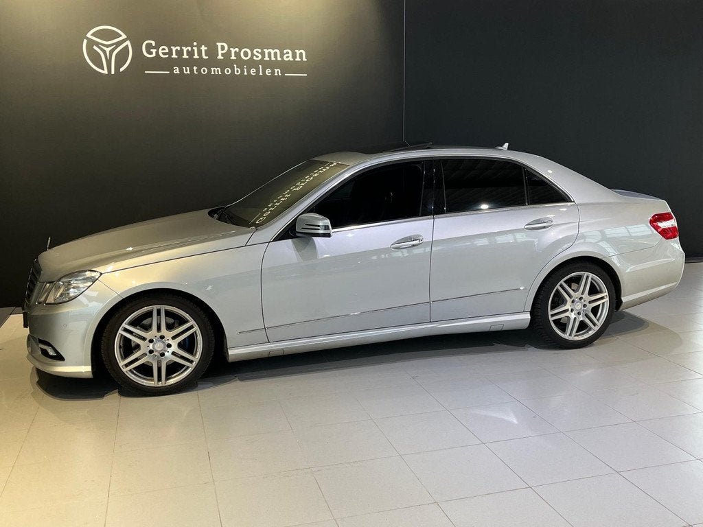 Mercedes-Benz E-klasse 350 CGI Avantgarde, Auto's, Mercedes-Benz, Automaat, Euro 5, Achterwielaandrijving, Gebruikt