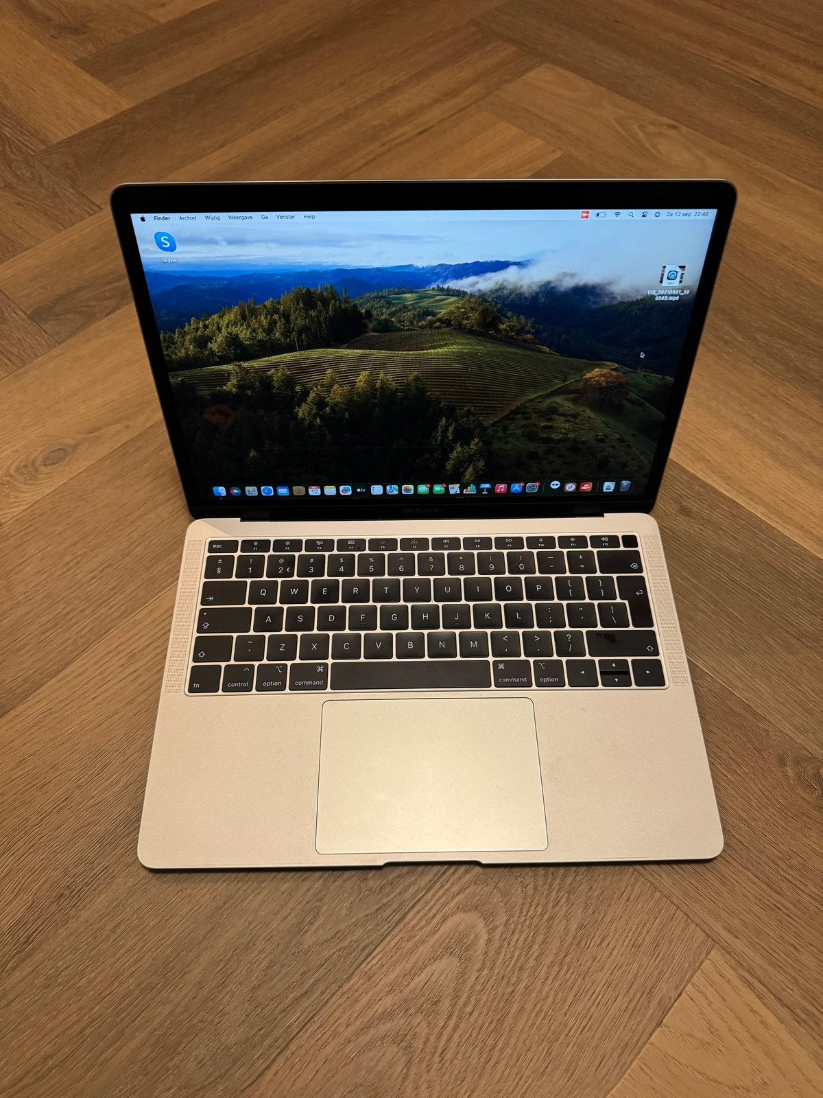 MacBook Air 2019 – 8 GB RAM – 256 GB SSD/opslag, Ophalen, 13 inch, Minder dan 2 Ghz, Zo goed als nieuw