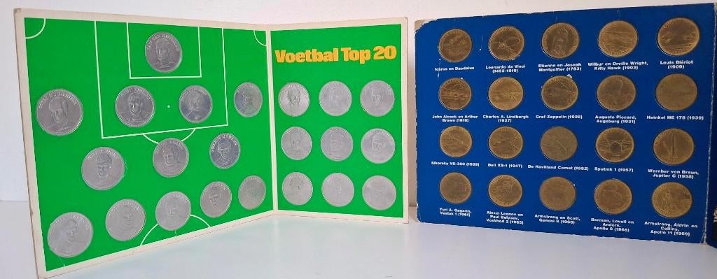 2 sets munten/penning, maanlanding '69, voetbal toernooi' 70, Ophalen of Verzenden, Overige materialen, Nederland