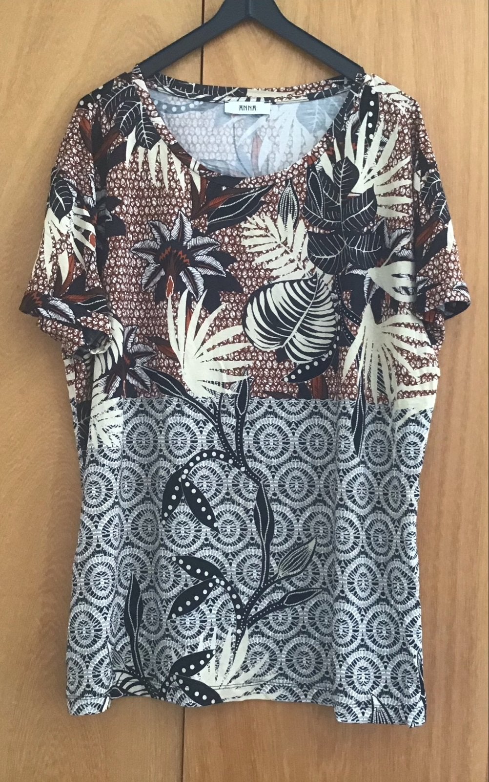 Anna van Toor T-shirt XXL beige/bruin tinten viscose, Kleding | Dames, Meerkleurig, Maat 46/48 (XL) of groter, Ophalen of Verzenden
