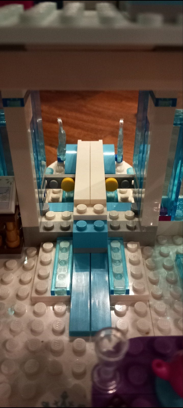 Foto 9 van LEGO Disney Frozen IJskasteel van Elsa (43172) - Incompleet