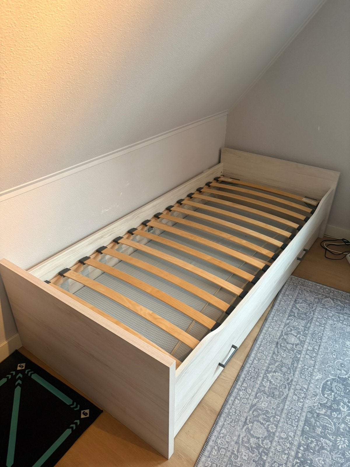 Eenpersoonsbed met laden en eventueel matras, Huis en Inrichting, Ophalen, 90 cm, Eenpersoons, Wit
