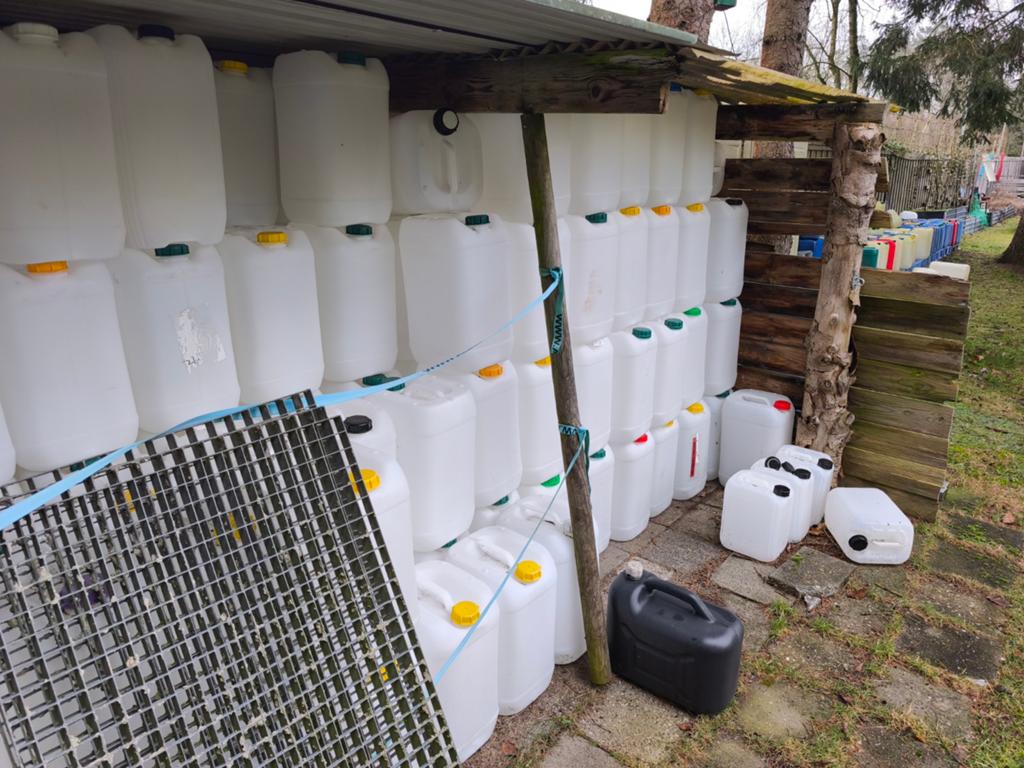 lege schone jerrycans 25 liter, Minder dan 75 liter, Ophalen, Zo goed als nieuw, Kunststof
