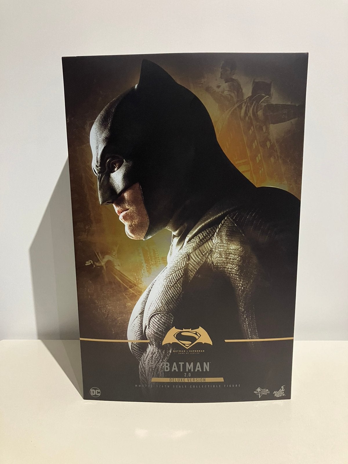 Hot Toys MMS732 Batman (2.0) Deluxe Version, Verzamelen, Ophalen of Verzenden, Zo goed als nieuw