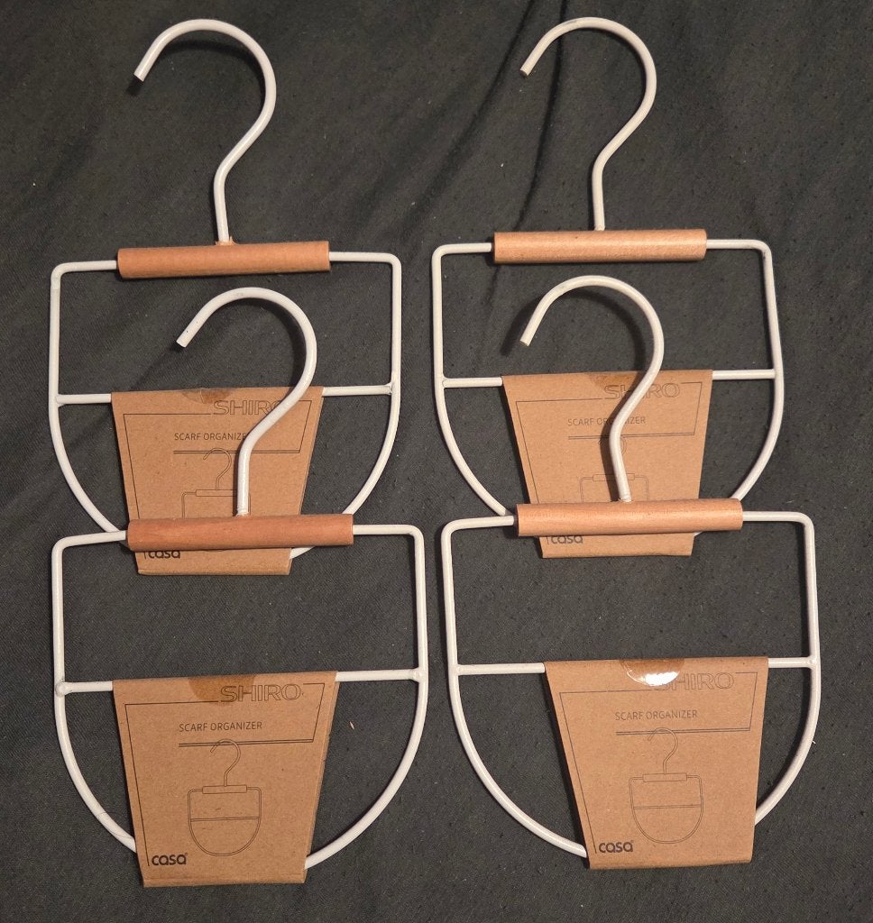 Set van 4 Casa sjaalhangers – Wit metaal & hout (Nieuw!), Verzenden, Nieuw, Hout, Kinderen en Volwassenen